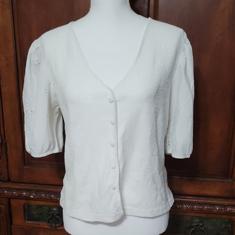 Jacqueline De Yong Women's M White Eyelet Shortsleeve Top